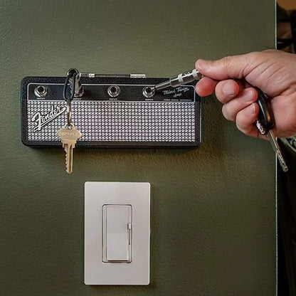 GuitarKey: Vintage Amp Key Holder